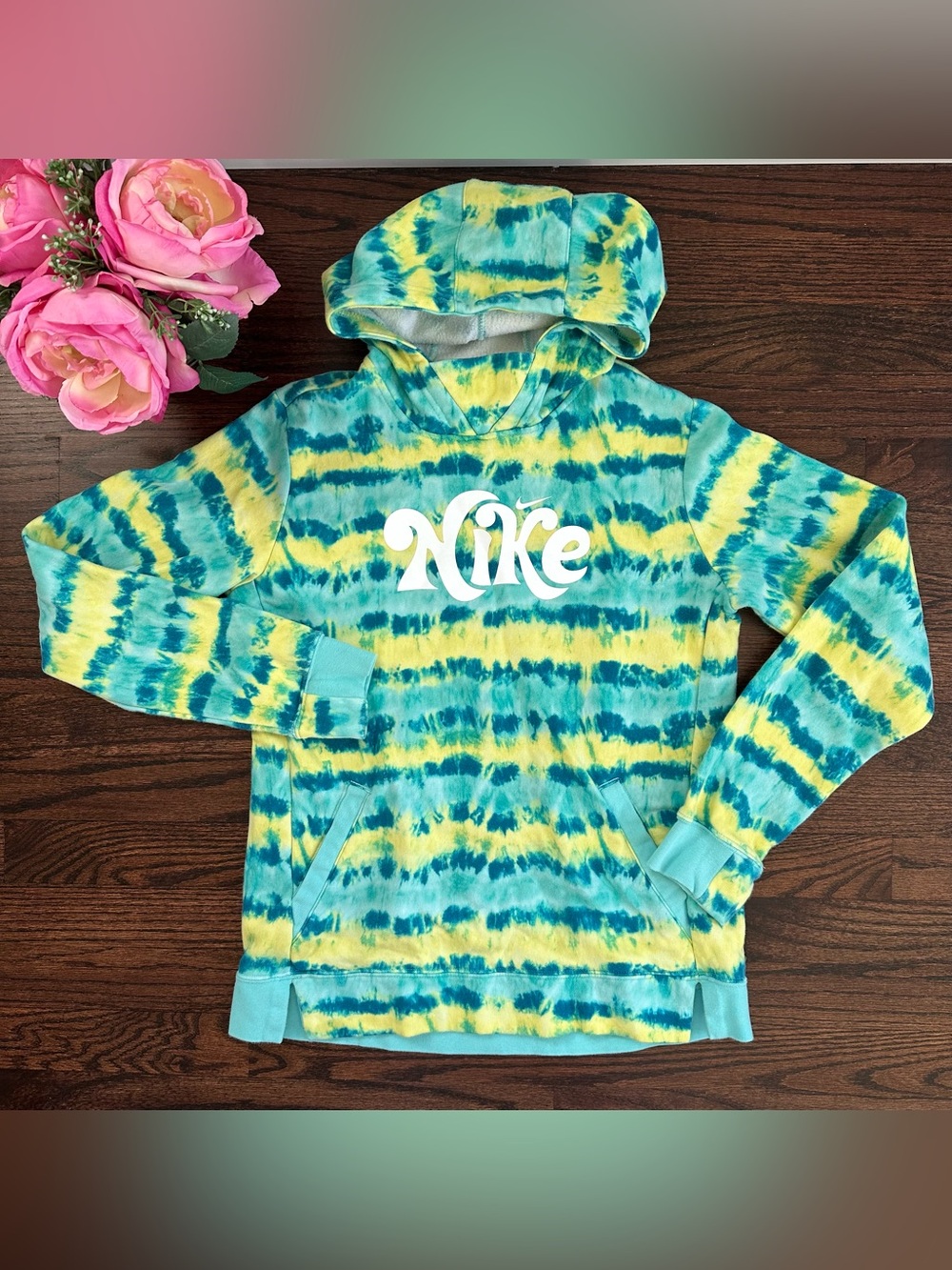 Nike tie-dye pullover hoodie, size X
